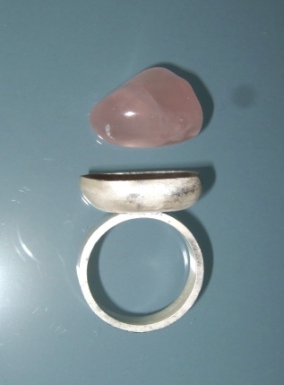 rose quartz near end